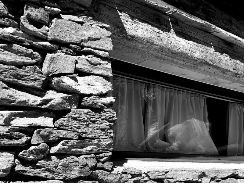 Thermal blackout curtain